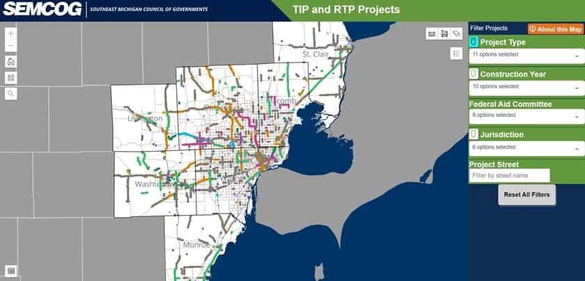 Interactive map of Southeast Michigan showing TIP and RTP transportation projects by type, year, jurisdiction, and federal aid committee. Filter options are displayed on the right side. Counties shown include Wayne, Oakland, Macomb, Washtenaw, Livingston, Monroe, and St. Clair. SEMCOG logo appears in the top left.
