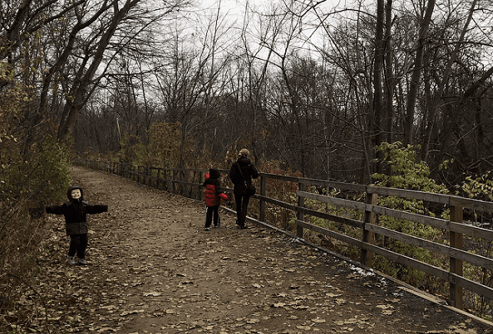 FamAlongYatesTrail