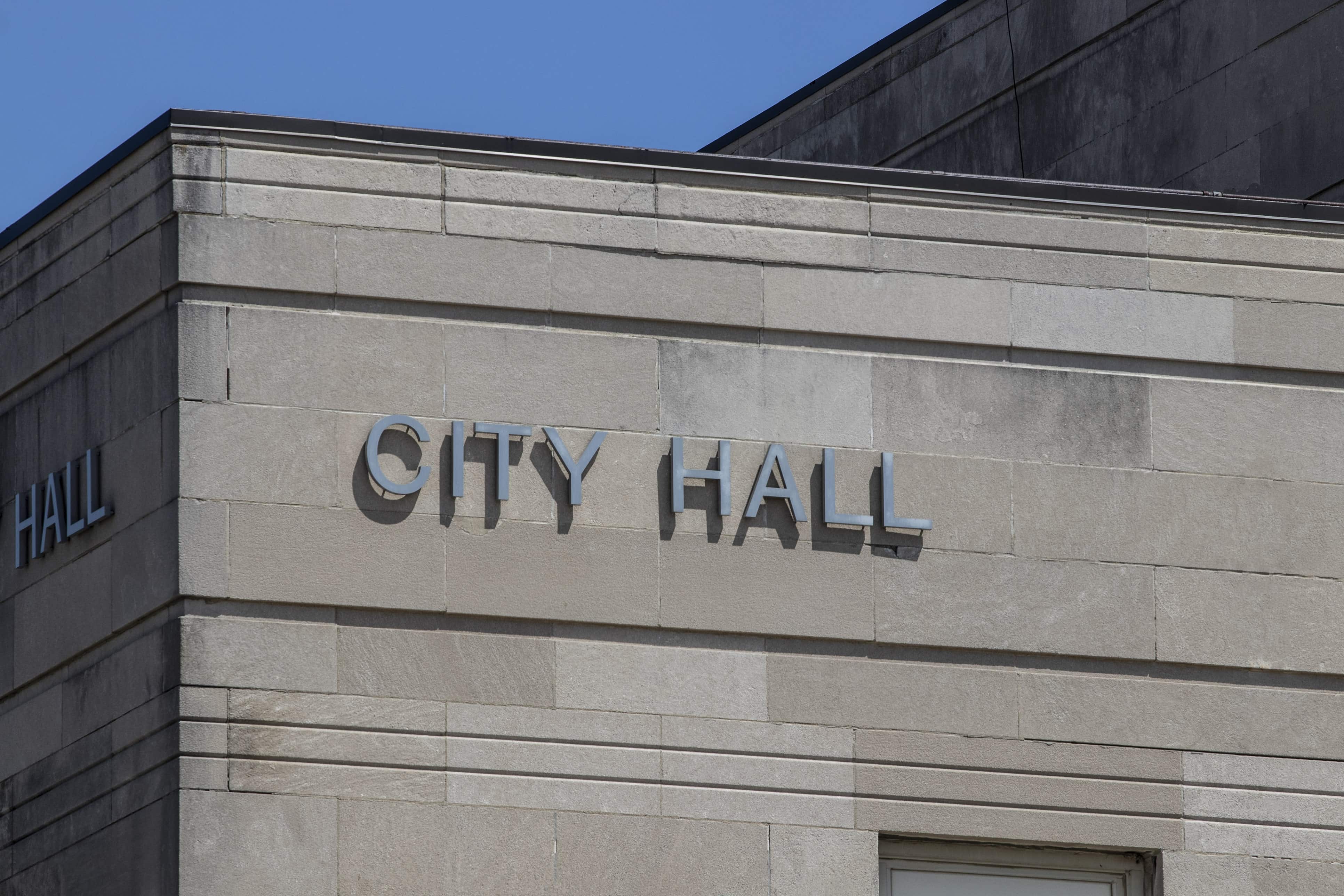 City hall outside view of building